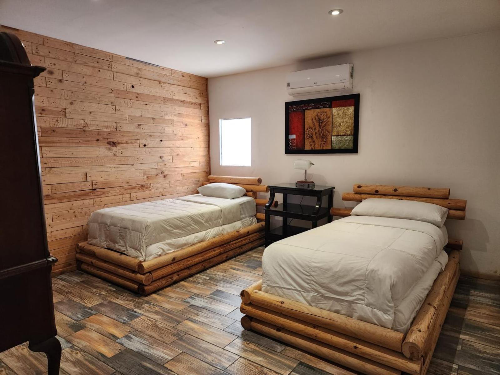 The Royal Suite Tijuana Ngoại thất bức ảnh